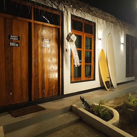 Surfing Lion Hostel Аругам-Бей Екстер'єр фото
