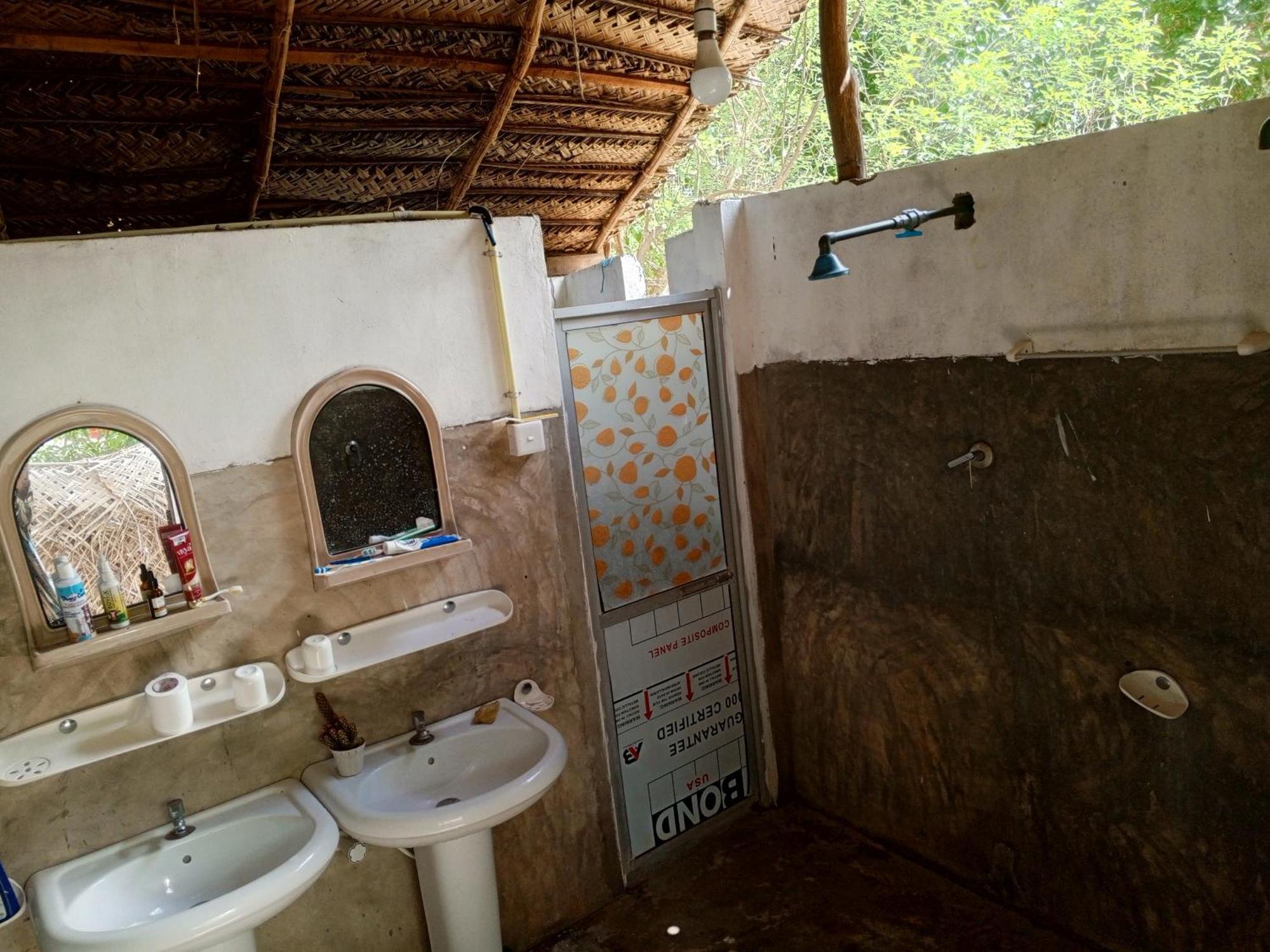Surfing Lion Hostel Аругам-Бей Екстер'єр фото